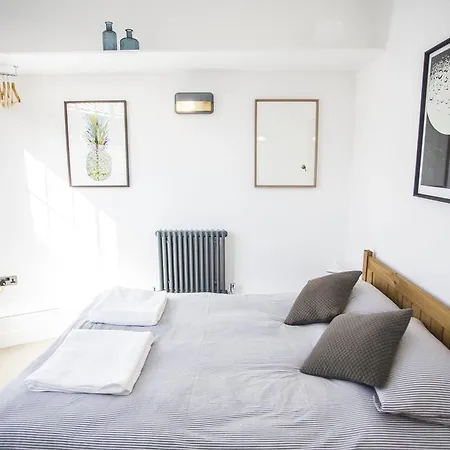 Apartman Paintworks Bristol