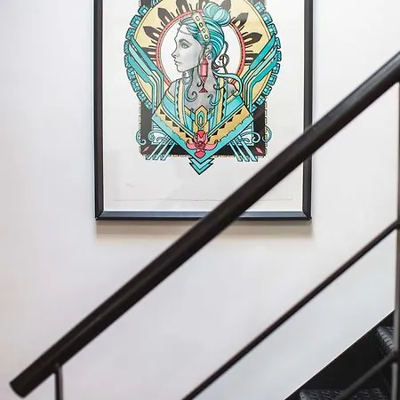 Paintworks Apartment *