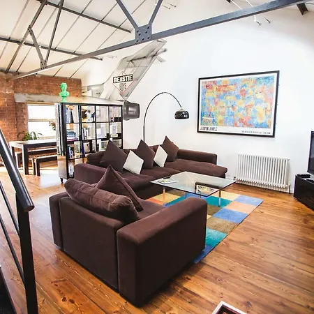 Apartman Paintworks Bristol
