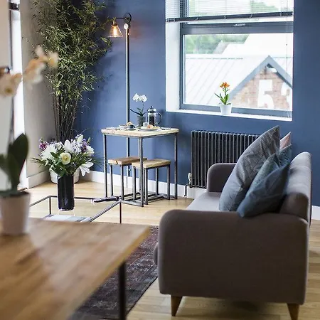 Paintworks Apartment